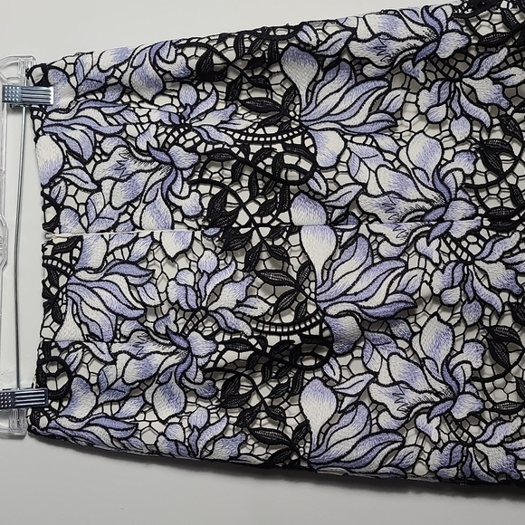 ANTONIO MELANI Floral Cut Out Lace Lined Skirt Size 2 - Picture 10 of 13